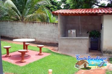 Rancho do Varanda para Alugar em Miguelopolis - Cozinha ao Lado do Quiosque