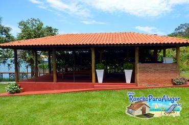 Rancho Tropical para Alugar em Miguelopolis - Quiosque as Margens o Rio