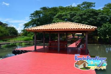 Rancho Solarium 3 para Alugar em Miguelopolis - Píer com Deck